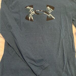 Under Armour boys long sleeve tee